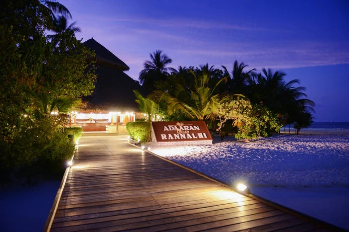 Adaaran Club Rannalhi Maldives